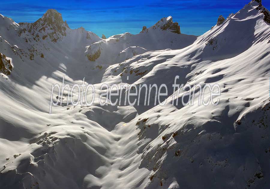 00neige-alpes-aer-11-h04