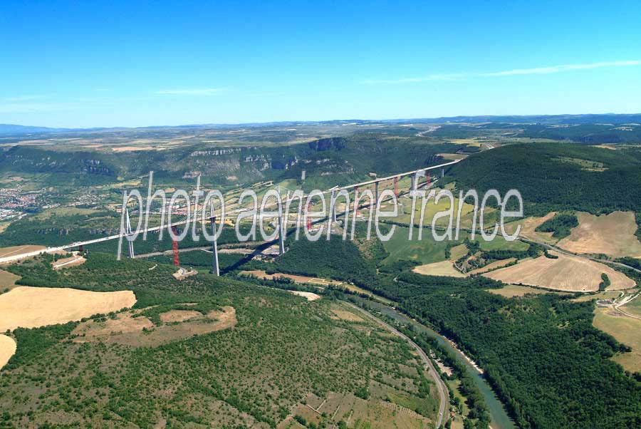 12viaduc-millau-3-0604