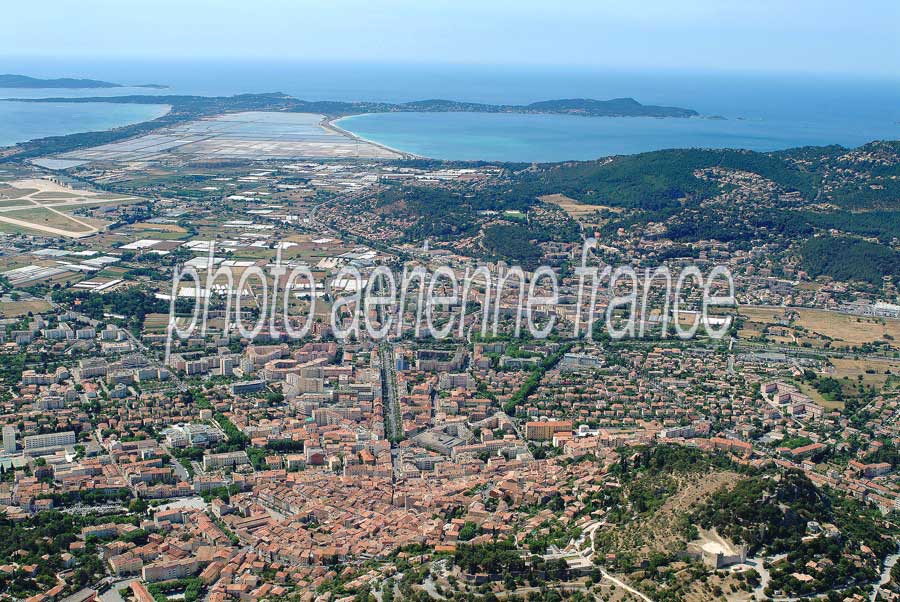 83hyeres-55-0704