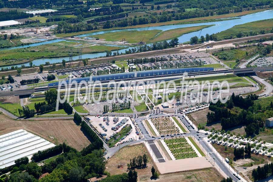 84avignon-gare-tgv-3-0806